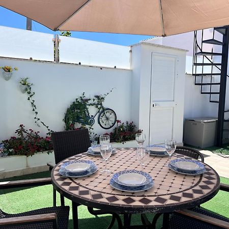 Pirata Bungalow Sea Front Estepona Eksteriør billede
